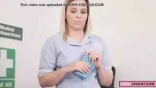 الحلمة زلة عجوز وشم