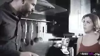 إنهاء بالقذف الداخلي بعد جلسة جماع قاسية في الحمام