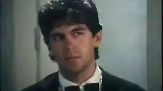 تناوب عليها رجلان: مشهد الجنس الجماعي لروزا كارسكلو الإيطالي