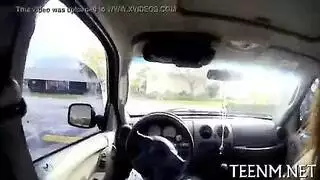 رحلة على الطريق إكس إكس إكس: جلسة نيك قاسية في سيارة متوقفة