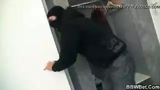 ‫إباحية صريحة في حظيرة المزرعة: حركة حيوان على إنسان