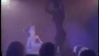 مشهد سمية الإباحي الجامح اختناق بالقضيب و أخذه بعمق