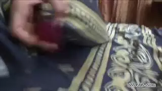 تدريب شرجي لمراهقة بقضيب مزيف ضخم