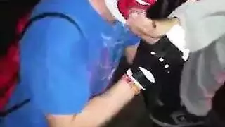 مهرج السجن لاعبة جمباز