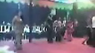 ماراثون رقص إباحي ينتهي بقذف