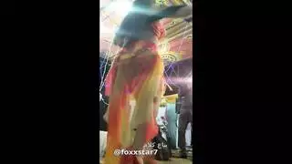 رقصة إباحية لاستربتر مثيرة تعيد نشاط قضيب متعب