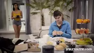 المسكن رقص مخترق