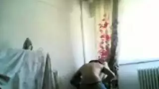 مراهقة عربية جديدة في مشهد جنس صريح
