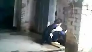صديقة سابقة تأخذ قضيبين إيطاليين في ثلاثي عنيف