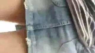فتحة مقدسة تمتلئ بقضبان سوداء في فيلم إباحي