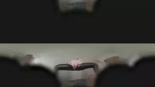 أفلام إباحية غامرة: نيك ومغازلة في الواقع الافتراضي