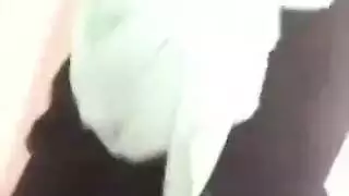 طالبة جامعية محجبة تمت ممارسة الجنس معها بقسوة من سيد عدواني في الشقة