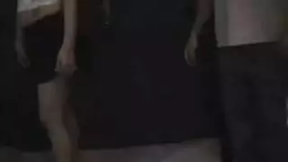 عجوز يلحس الكس ويشرب ميتها وهي تكب