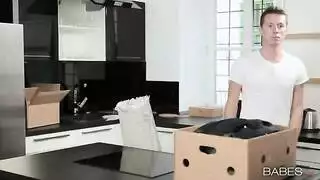 مشهد ثلاثي إكس إكس إكس: مشوي ومغطى بالمني