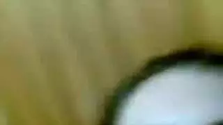 تصوير بنت بدون علمها