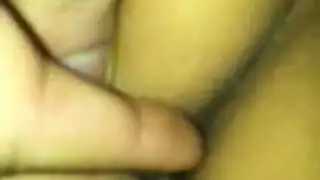 طحن شرجي صارم والعادة السرية حتى قذف متفجر على جميلة نائمة