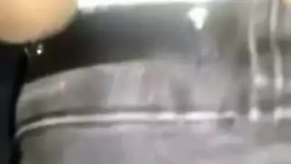 أمارس العادة السرية في المواصلات العامة من أجل جمال مشاهد