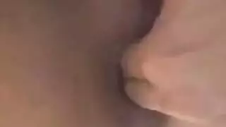 خدمة عدة قضبان عربية بمؤخرتي