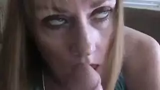 أثداء ضخمة وجنس صريح في مقاطع رسوم متحركة