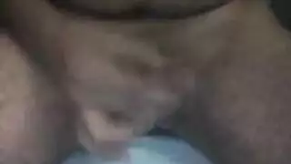 آشلي آدامز تتعرض للهيمنة من قبل فحل يرتدي كعب عالٍ